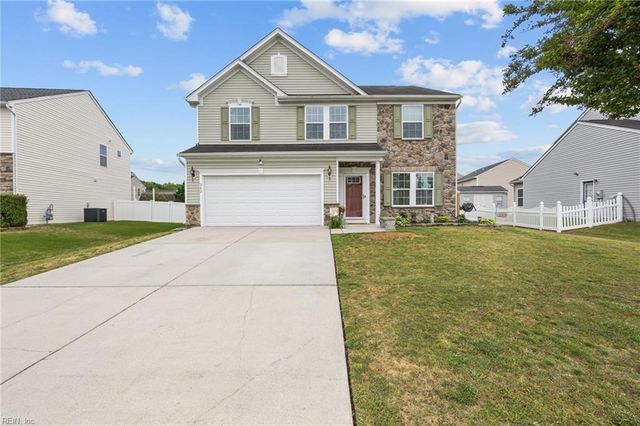 242 Hawksbill LN, Newport News, VA 23601