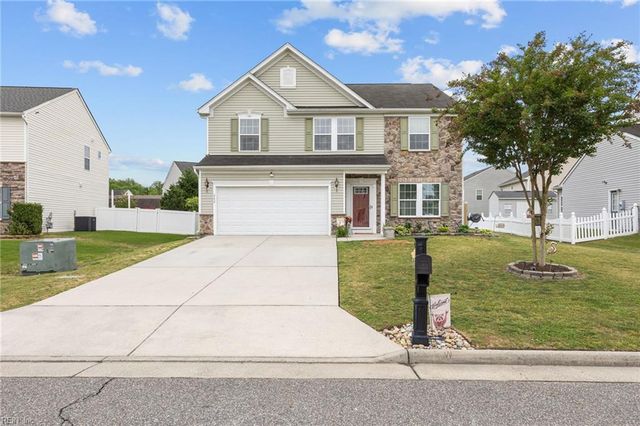 242 Hawksbill LN, Newport News, VA 23601