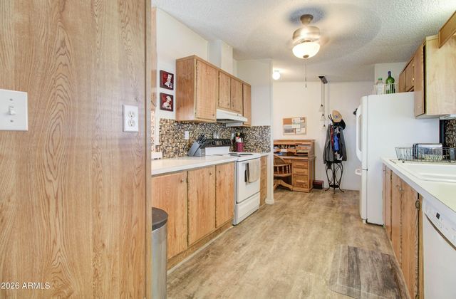 205 S HIGLEY Road 300, Mesa, AZ 85206