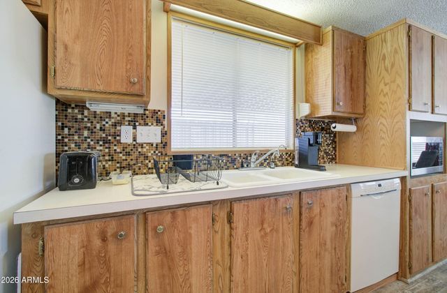 205 S HIGLEY Road 300, Mesa, AZ 85206
