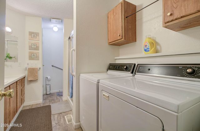 205 S HIGLEY Road 300, Mesa, AZ 85206