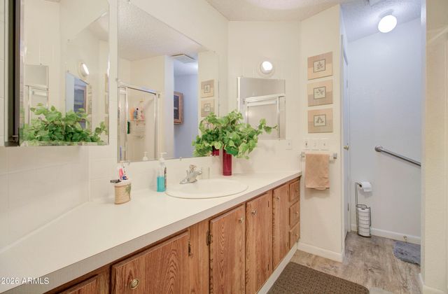 205 S HIGLEY Road 300, Mesa, AZ 85206