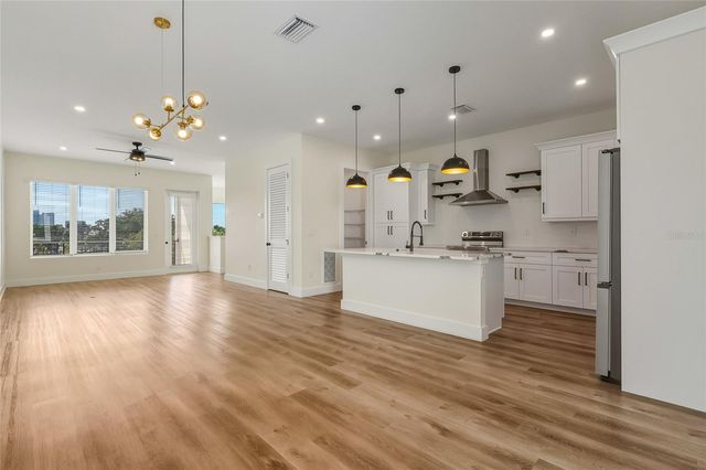 120 E GLADYS STREET 5, Tampa, FL 33602