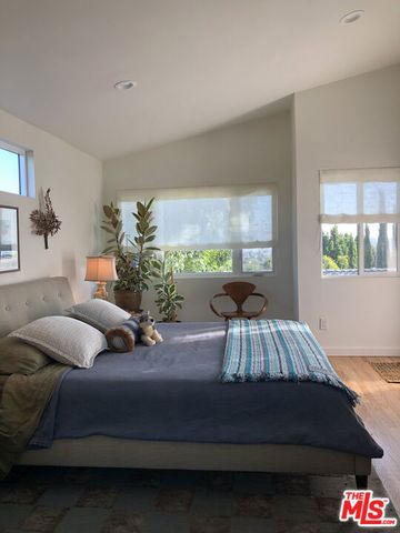 1514 Angelus, Los Angeles, CA 90026