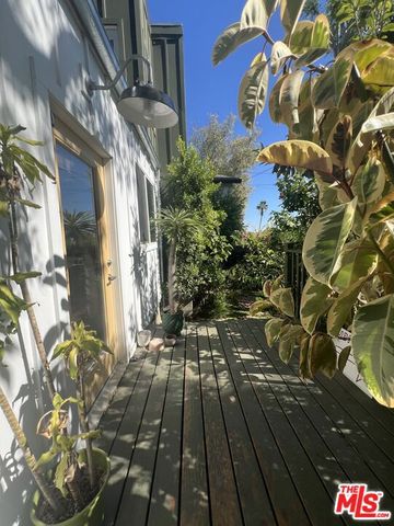 1514 Angelus, Los Angeles, CA 90026