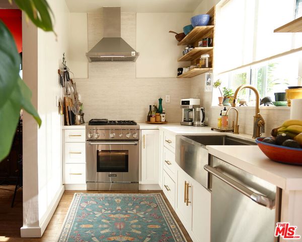 1514 Angelus, Los Angeles, CA 90026