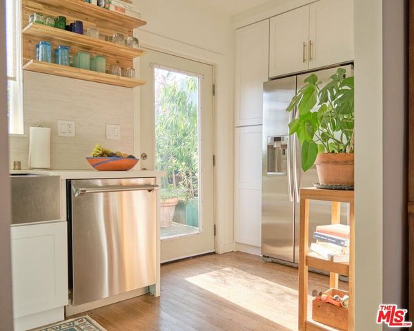 1514 Angelus, Los Angeles, CA 90026