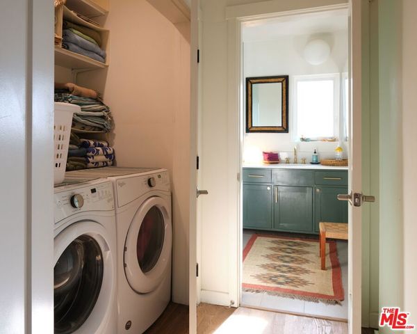 1514 Angelus, Los Angeles, CA 90026