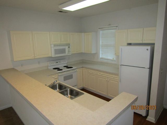 901 W Port Dr Unit 106, North Myrtle Beach, SC 29582