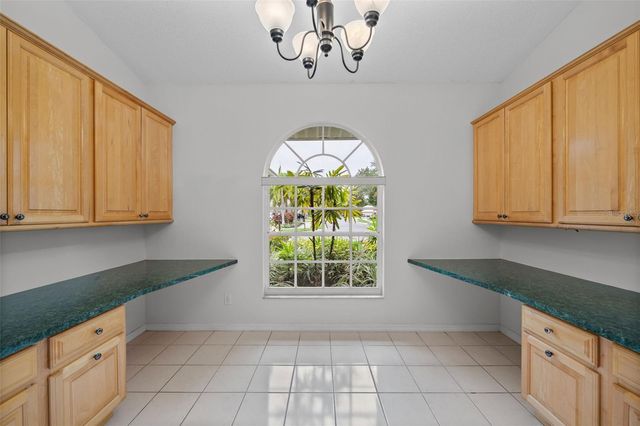 555 PARK ESTATES SQUARE, Venice, FL 34293