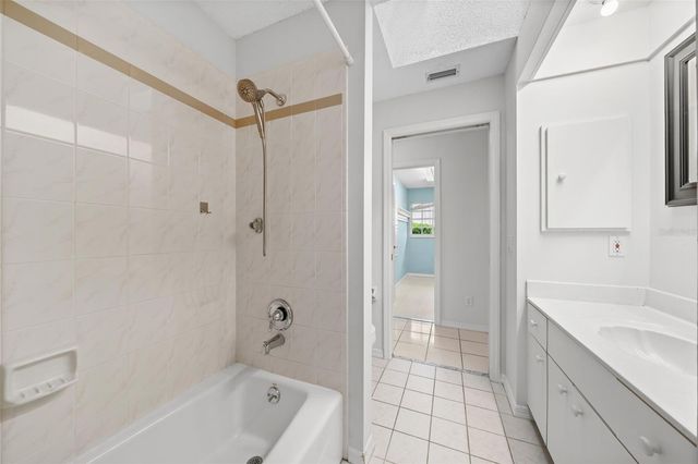555 PARK ESTATES SQUARE, Venice, FL 34293