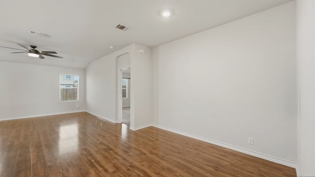 221 Tule Canyons, Schertz, TX 78108