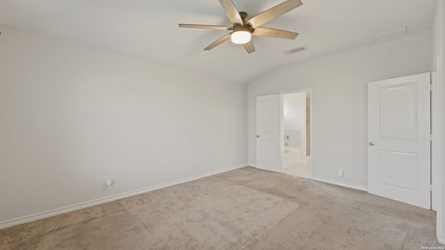 221 Tule Canyons, Schertz, TX 78108