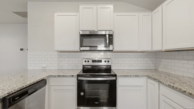 221 Tule Canyons, Schertz, TX 78108