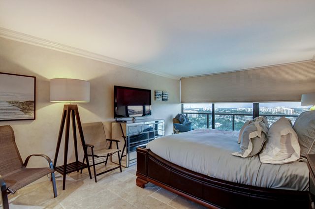 250 S Ocean Boulevard 16-c, Boca Raton, FL 33432