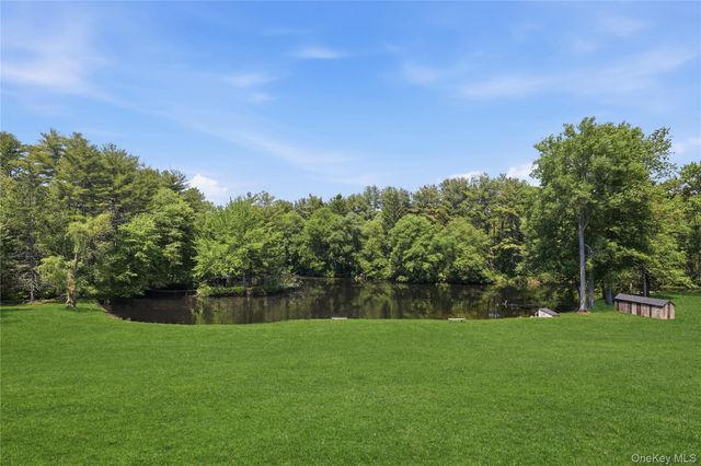 39 Old Snake Hill Road, Pound Ridge, NY 10576