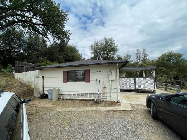 40341 Redbud Drive, Oakhurst, CA 93644