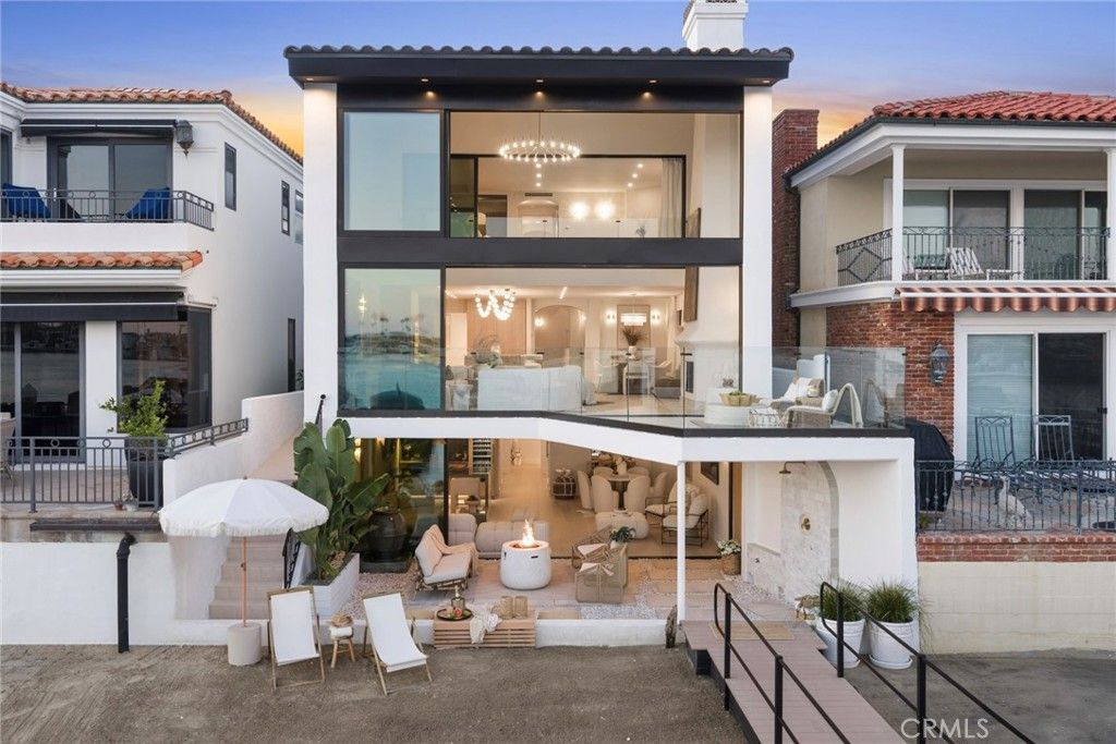 809 Via Lido Soud, Newport Beach, CA 92663 — exterior