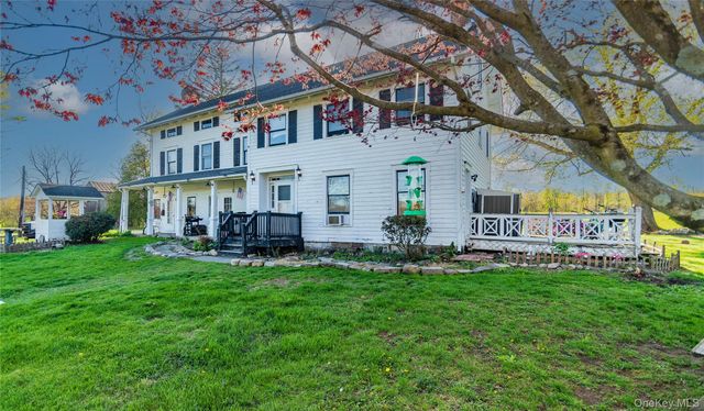 111 Browns Road, Walden, NY 12586