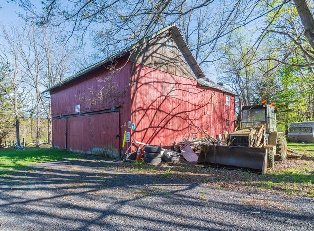111 Browns Road, Walden, NY 12586