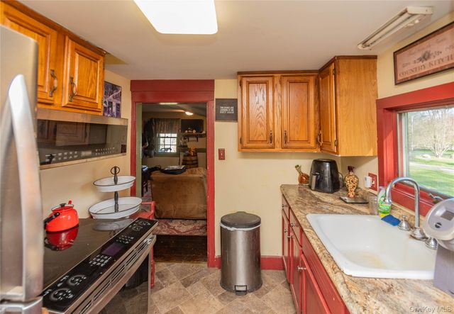 111 Browns Road, Walden, NY 12586