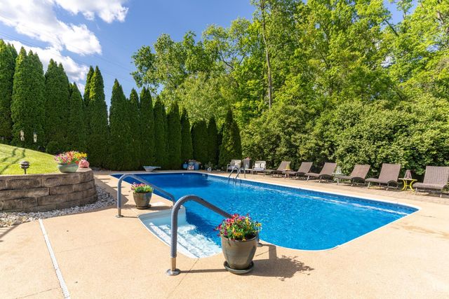 942 Country Club Drive, Pierce Twp, OH 45245