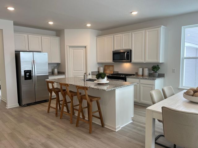 4636 Island Park Bay, Woodbury, MN 55129