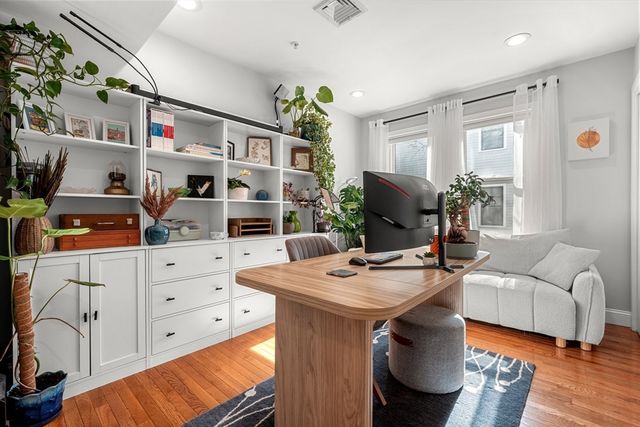 78-80 Rossmore 2, Boston, MA 02130