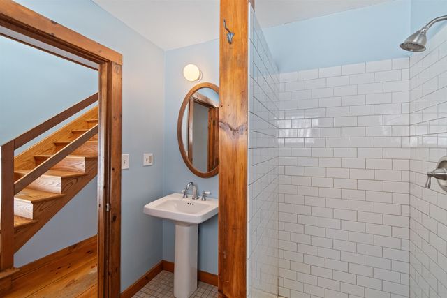 1325 Poor Farm Road, Washington, VT 05675