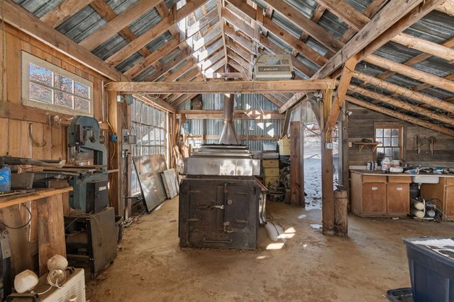 1325 Poor Farm Road, Washington, VT 05675