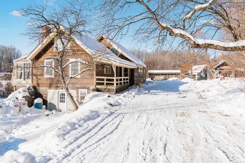 1325 Poor Farm Road, Washington, VT 05675