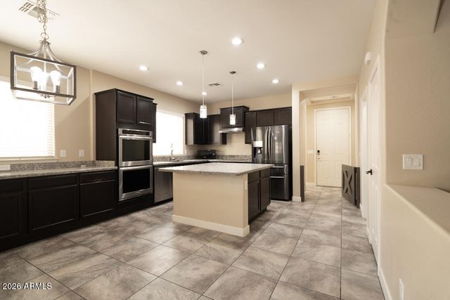 28342 N Cactus Flower Circle, San Tan Valley, AZ 85143