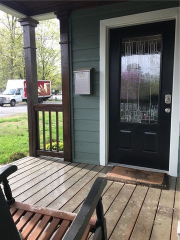1417 N Addington Avenue, Fayetteville, AR 72703