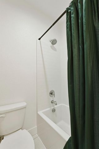 394 Vinal Dr, Manteca, CA 95337