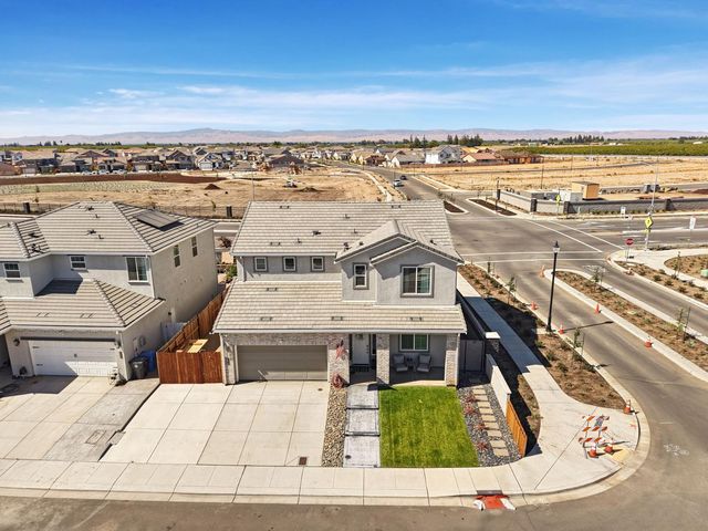 394 Vinal Dr, Manteca, CA 95337