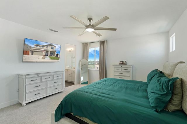 394 Vinal Dr, Manteca, CA 95337