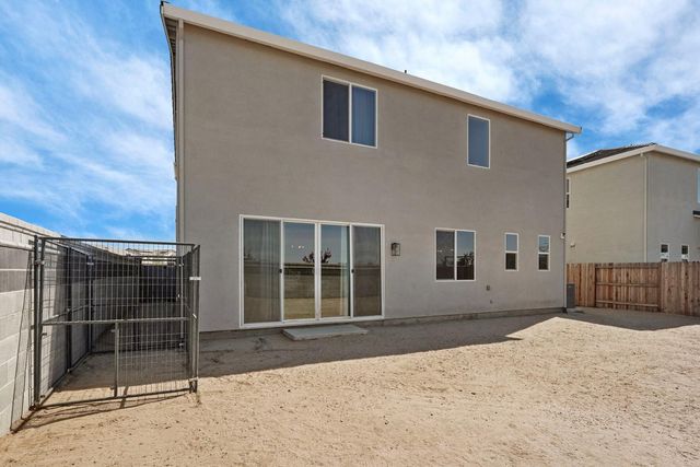 394 Vinal Dr, Manteca, CA 95337