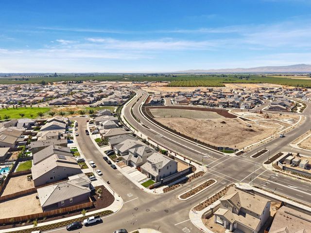 394 Vinal Dr, Manteca, CA 95337