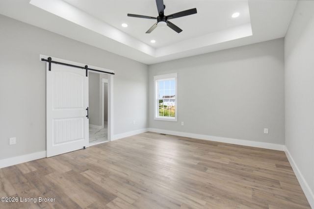 617 Ridge Crest Dr, Harrodsburg, KY 40330