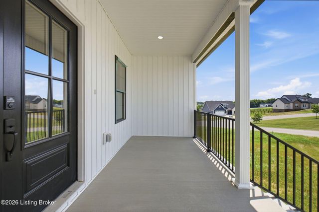 617 Ridge Crest Dr, Harrodsburg, KY 40330