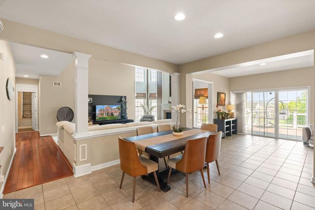 25831 RAWLEY SPRINGS DR, Chantilly, VA 20152