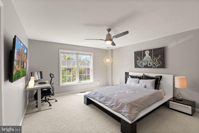 25831 RAWLEY SPRINGS DR, Chantilly, VA 20152