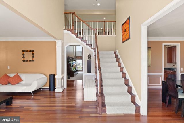 25831 RAWLEY SPRINGS DR, Chantilly, VA 20152