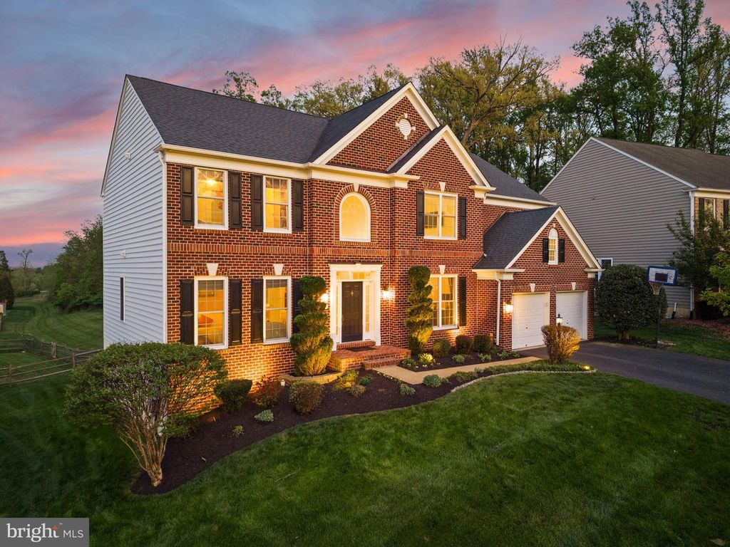 25831 RAWLEY SPRINGS DR, Chantilly, VA 20152