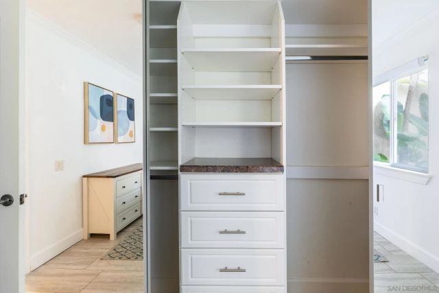 8529 Villa La Jolla Drive E, La Jolla, CA 92037