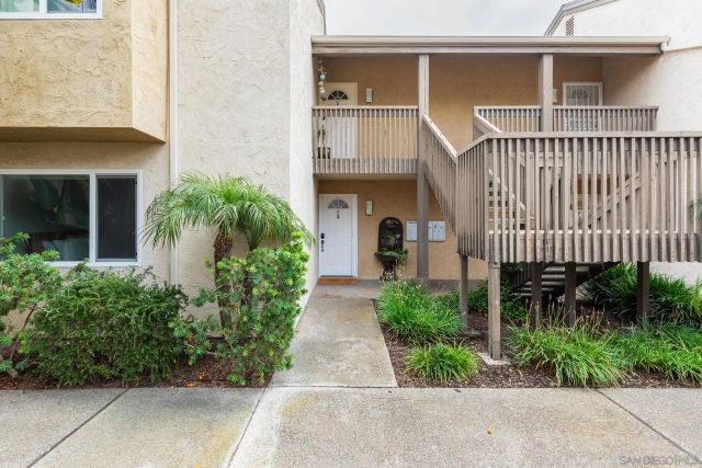 8529 Villa La Jolla Drive E, La Jolla, CA 92037