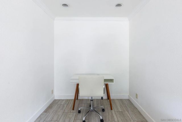 8529 Villa La Jolla Drive E, La Jolla, CA 92037