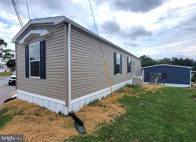 14 CHARLES AVE, Birdsboro, PA 19508