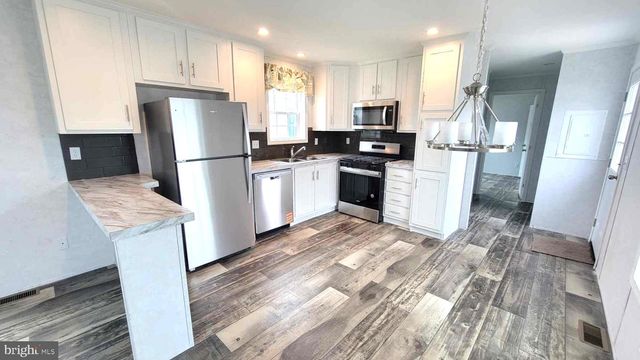 14 CHARLES AVE, Birdsboro, PA 19508