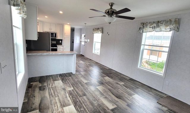 14 CHARLES AVE, Birdsboro, PA 19508